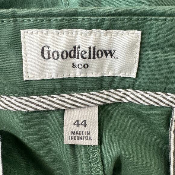 Goodfellow & Co Mens Flat Front Shorts Size 44 Green The Every Wear Pockets New - Picture 4 of 12